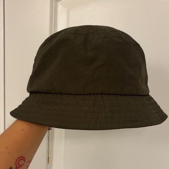 H&M Charcoal Bucket Hat - Picture 4 of 7